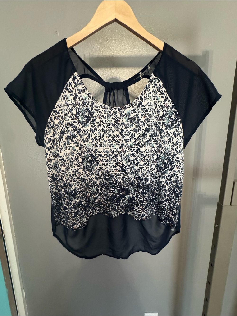 Kirra Navy Blue and White Printed Short Sleeve Blouse